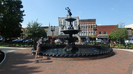 Fountain Square Park